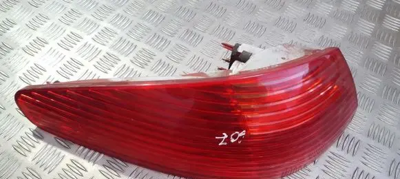 Peugeot 607 Rear/tail lights