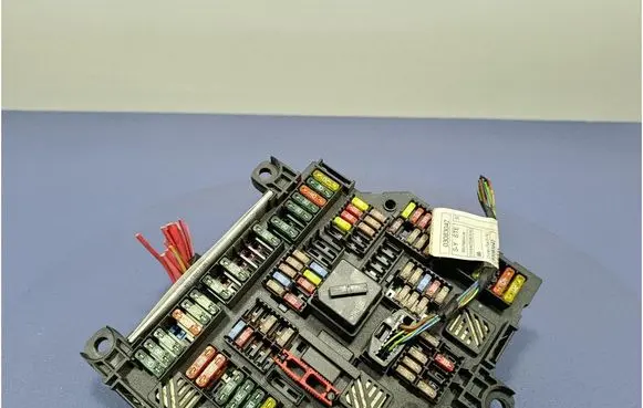 BMW 5 F10 F11 Fuse box set 9234424