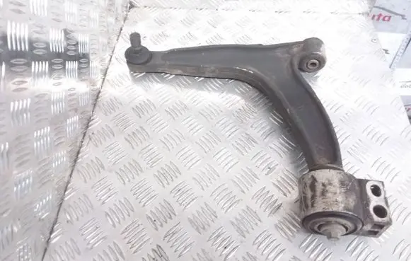 Opel Signum Front lower control arm/wishbone