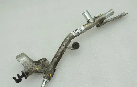 Nissan Navara D40 Engine coolant pipe/hose 210225X21D