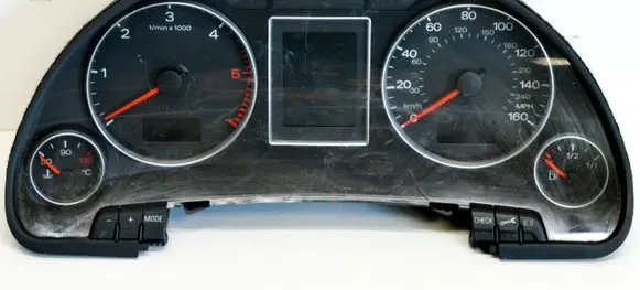 Audi A4 S4 B6 8E 8H Speedometer (instrument cluster)