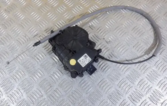 Volkswagen Sharan Sliding door latching motor 7N0843745 911694105