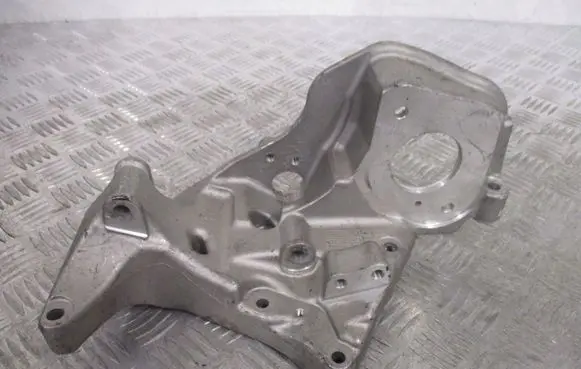 Volvo XC60 Engine mount bracket 31401103