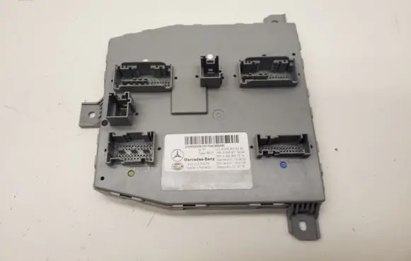 Mercedes-Benz C W205 SAM control unit A2059006330