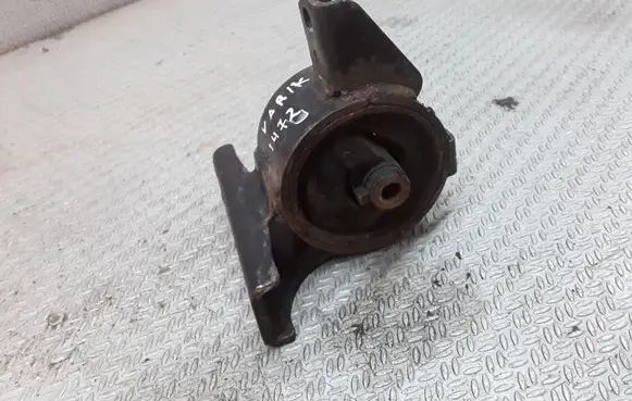 Suzuki Liana Engine mount bracket