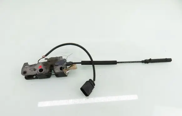 Volkswagen Touareg I Engine bonnet/hood lock/catch 7P6823509