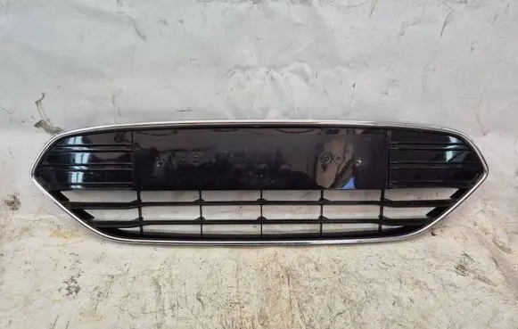 Ford B-MAX Front bumper lower grill AV1117B968B