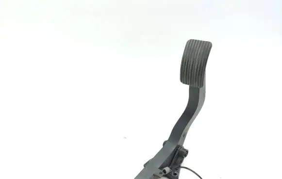 Mercedes-Benz ML W163 Accelerator throttle pedal A1633000704