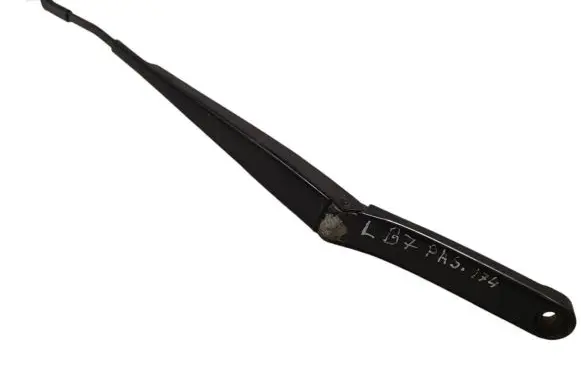 Volkswagen PASSAT B7 Front wiper blade arm 3AB955409