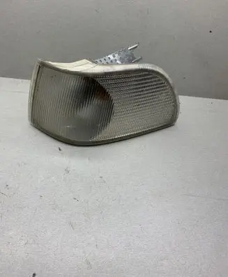 Volvo S70 V70 V70 XC Front indicator light 9483178 8628243