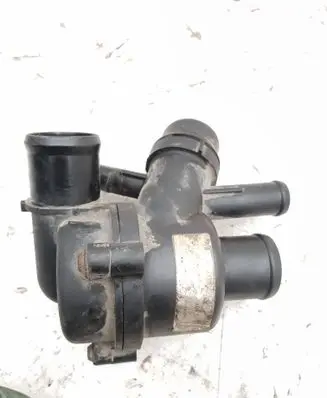 Land Rover Discovery 4 - LR4 Thermostat AH228K515AA
