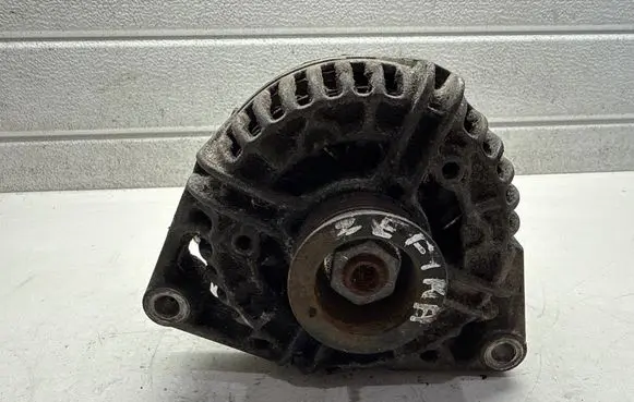 Opel Zafira A Generator/alternator