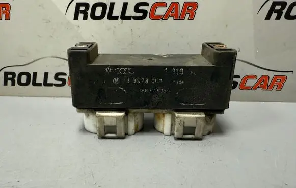 Seat Alhambra (Mk1) Coolant fan relay 701919506