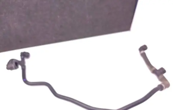 Engine coolant pipe/hose