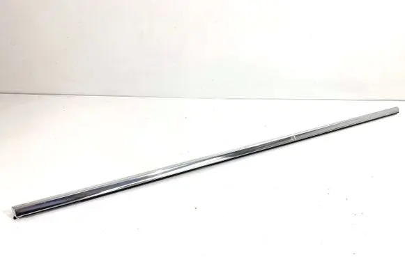 Skoda Superb B8 (3V) Loading door glass trim molding 3V9839476F