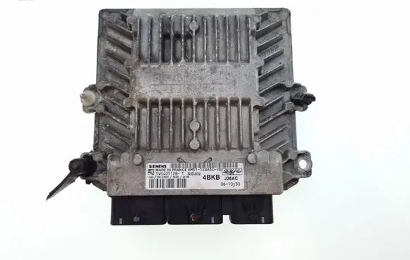 Ford Focus Engine control unit/module 6M5112A650YB 5WS40512BT 266123068