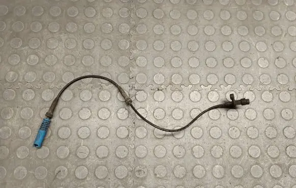 BMW 5 E39 ABS brake wheel speed sensor 34526756375 6756375