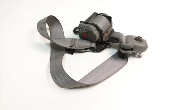 KIA Carnival Rear seatbelt
