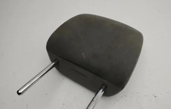 Toyota Prius (XW30) Front seat headrest 