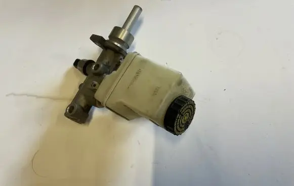 Citroen C5 Master brake cylinder 0204221957