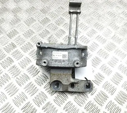 Skoda Superb B8 (3V) Engine mount bracket 5Q0199262DF