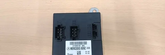 Mercedes-Benz E W211 Comfort/convenience module 2115452132