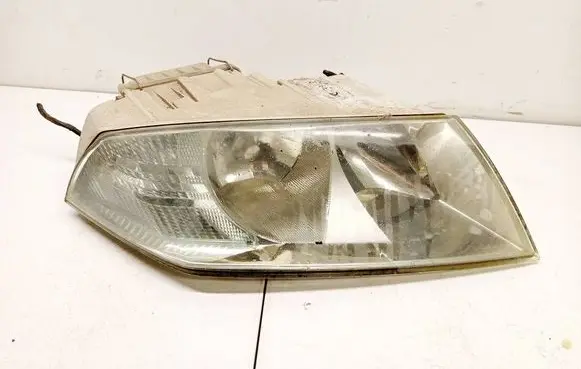 Skoda Octavia Mk2 (1Z) Headlight/headlamp e8203577 e8203578