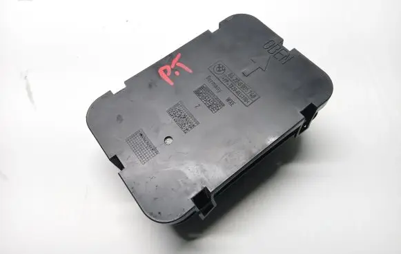 BMW X1 E84 Trunk/boot storage box wall 6905748