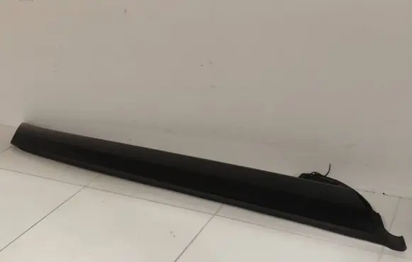 Citroen C5 Aircross Windshield trim 9834286480