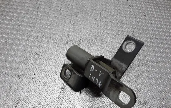Ford Mondeo MK IV Front door upper hinge
