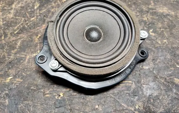 BMW X1 F48 F49 Rear door speaker 9281896 7350553