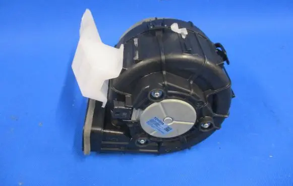 Toyota Yaris XP210 Hybrid/electric vehicle battery fan 69230K0020 BASF510B53 2503013954