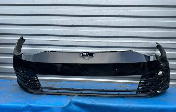 Volkswagen Golf VIII Front bumper 5H0807221H 0755D302288