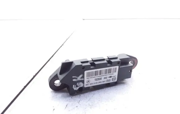 Mercedes-Benz C W203 Airbag deployment crash/impact sensor 0018209126 102930
