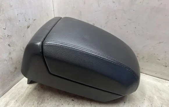 Opel Antara Armrest