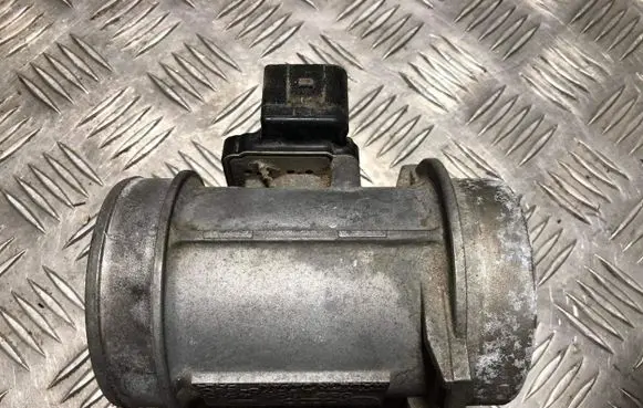 Volkswagen PASSAT B5 Mass air flow meter 059906461D AFH7025C