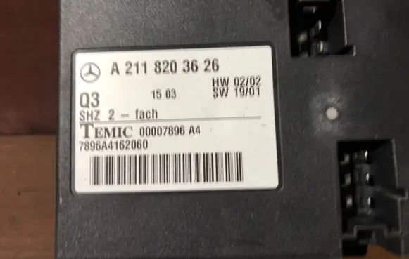 Mercedes-Benz E W211 Seat control module A2118203626