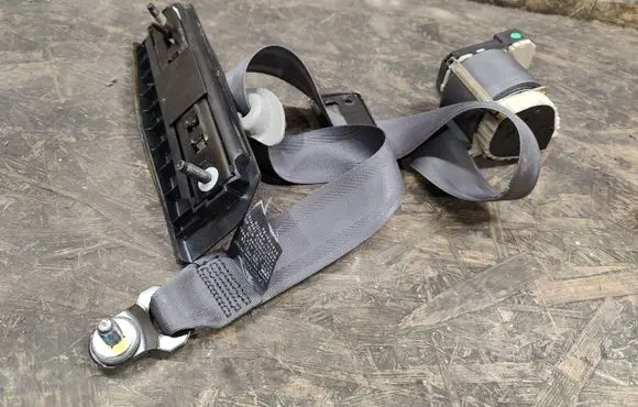 Jaguar XJ X350 Front seatbelt 2W93F611B09ACLGP