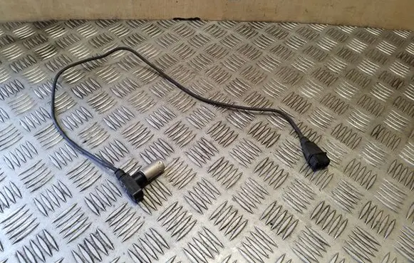 Audi A6 S6 C4 4A Crankshaft position sensor 078905381
