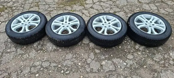 Nissan Qashqai R17 alloy rim
