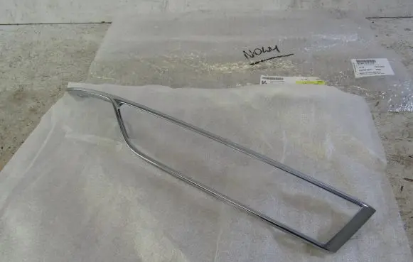 Skoda Octavia Mk4 Front bumper lower grill 5E3807070E