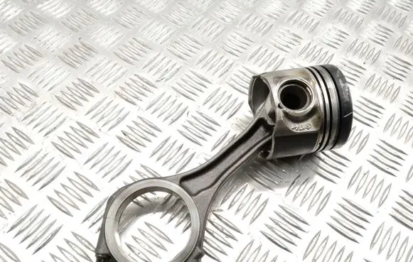 Audi A4 S4 B8 8K Piston with connecting rod 