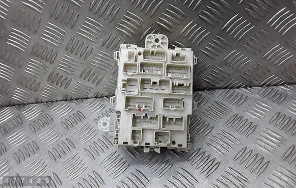 Isuzu D-Max Fuse module 6c080058