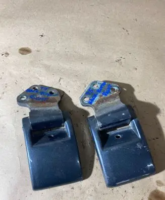 Volkswagen Transporter - Caravelle T5 Rear door hinge set 7H0827152 7H0827154