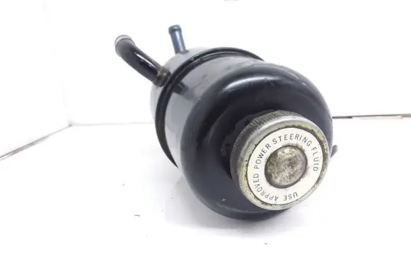 Mitsubishi Pajero Power steering fluid tank/reservoir