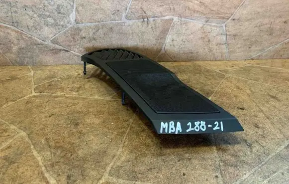 Audi TT TTS Mk2 Dash center speaker trim cover 8J2819794