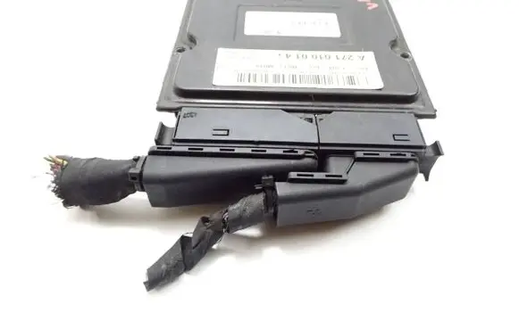 Mercedes-Benz C AMG W204 Engine control unit/module A2711502279 5WK90708 A0044467540