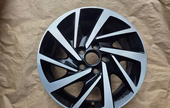 Volkswagen Polo VI R15 alloy rim 2G0601025R
