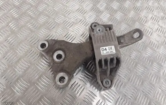 Opel Zafira C Engine mount bracket 13248545