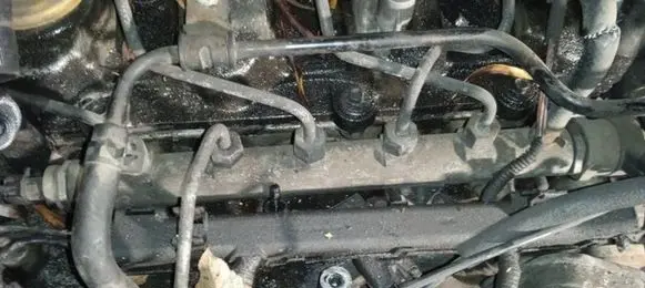 Fuel main line pipe